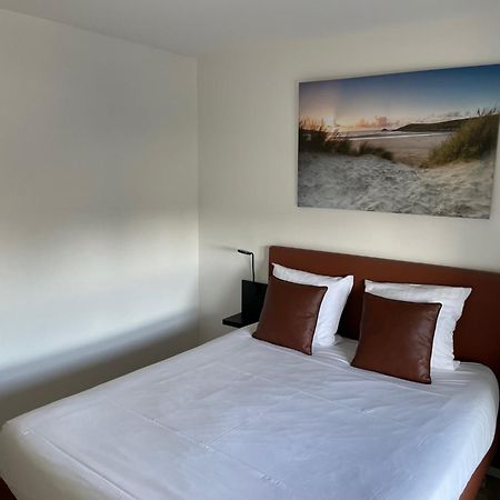 Brit Hotel Cherbourg Exterior foto